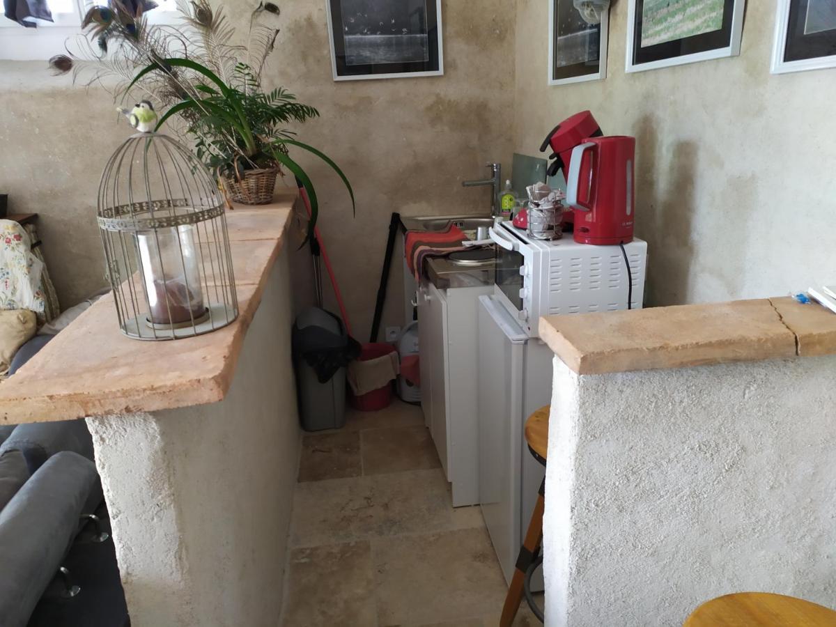 Petit Saint Hubert 1 A 4 Personnes Bed & Breakfast Velles  Dış mekan fotoğraf