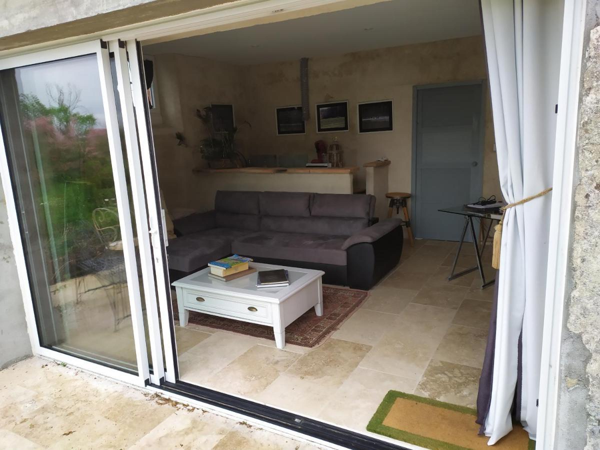 Petit Saint Hubert 1 A 4 Personnes Bed & Breakfast Velles  Dış mekan fotoğraf