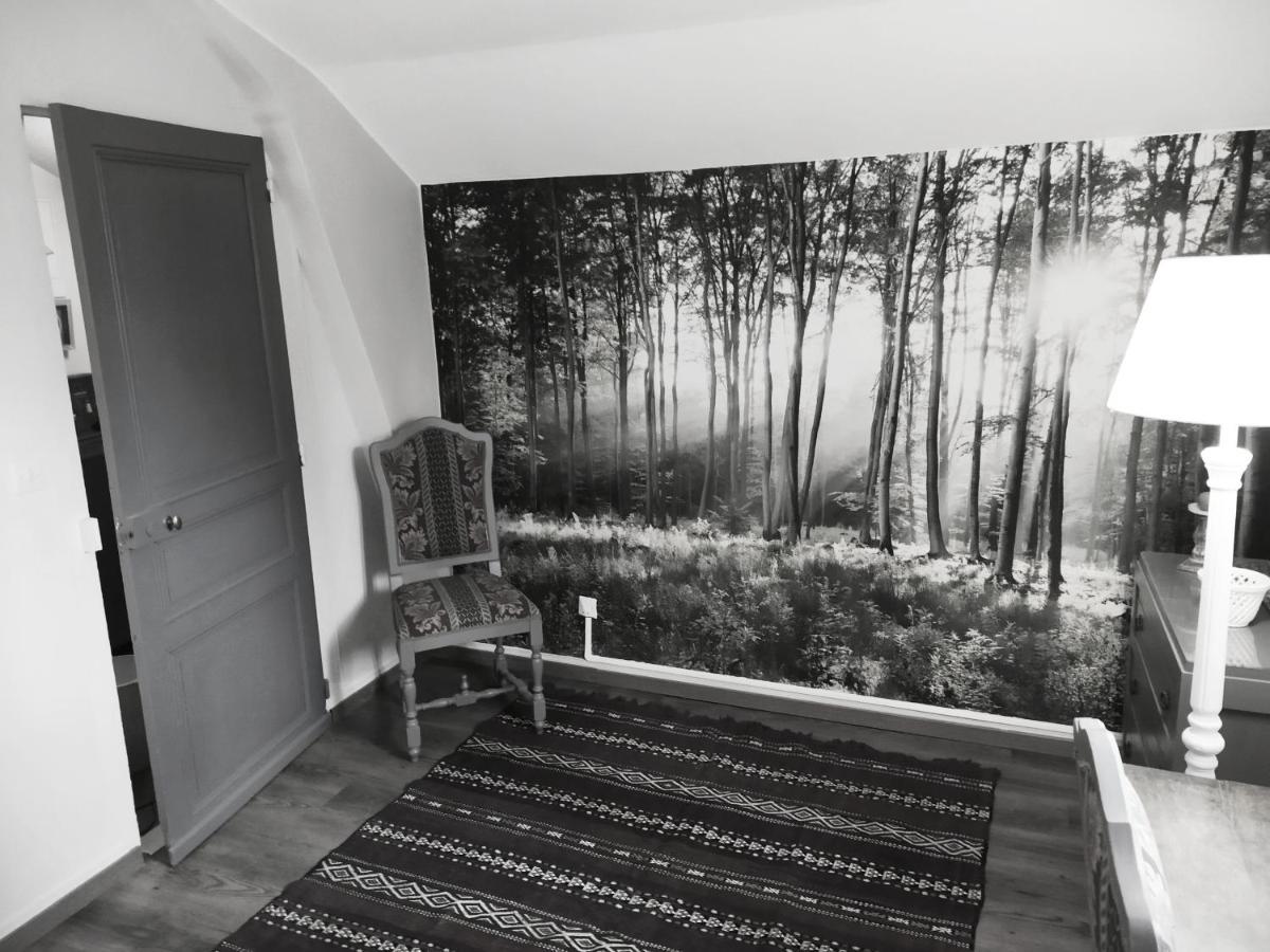 Petit Saint Hubert 1 A 4 Personnes Bed & Breakfast Velles  Dış mekan fotoğraf